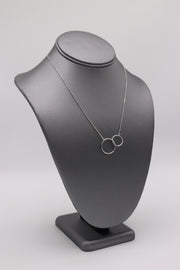 Interlocking Circle Silver Necklace - Artizen Jewelry